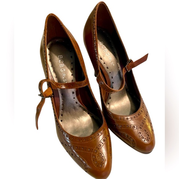 BCBG Ladies Mary Jane Stilettos, size 6 1/2. - Picture 1 of 6